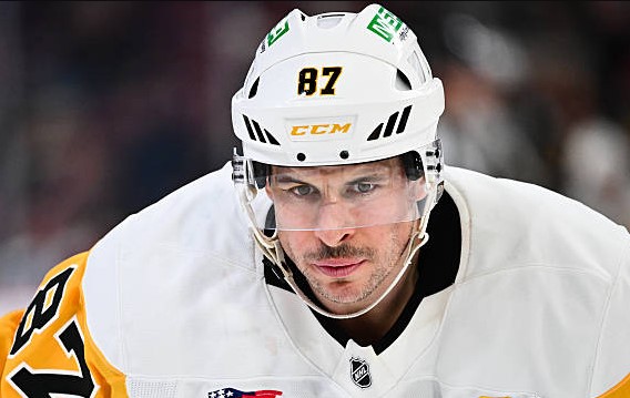 La Enorme Riqueza de Sidney Crosby y su Relación Privada Sorprenden a los Fans